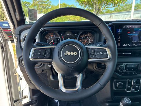 Certified 2024 Jeep Wrangler Unlimited Sahara AWD/4WD image 58