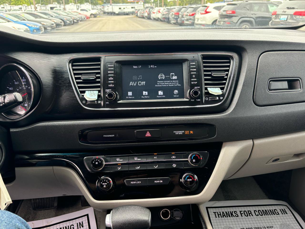 Used 2020 Kia Sedona LX FWD image 15