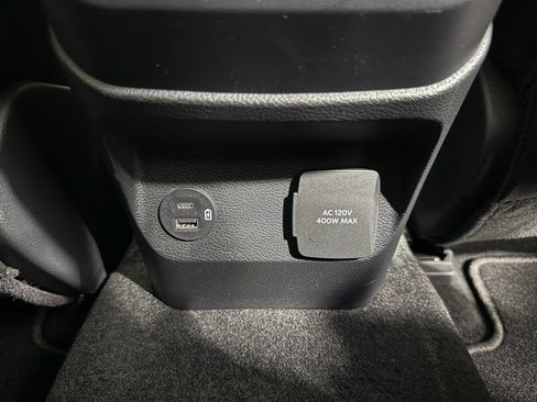 Used 2025 Ford Ranger XLT w/ Trailer Tow Package image 38