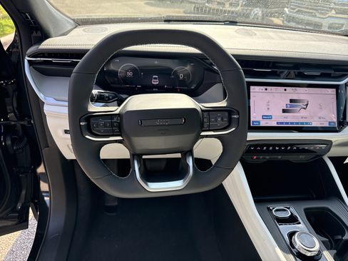 New 2026 Jeep Cherokee Limited AWD/4WD image 24
