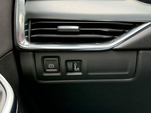 Used 2023 Cadillac XT4 Premium Luxury image 26