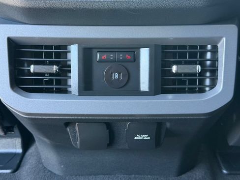 Used 2024 Ford F250 Lariat w/ Sport Appearance Package AWD/4WD image 16
