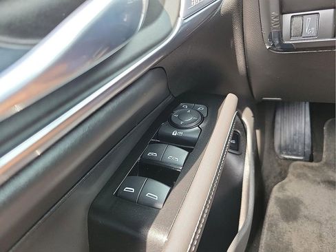 Used 2021 Cadillac CT4 Luxury w/ Bose Premium Audio Package RWD image 13