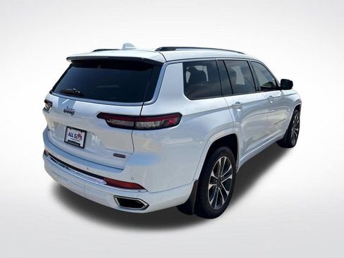 Used 2023 Jeep Grand Cherokee L Overland w/ MOPAR Finishing Package RWD image 10