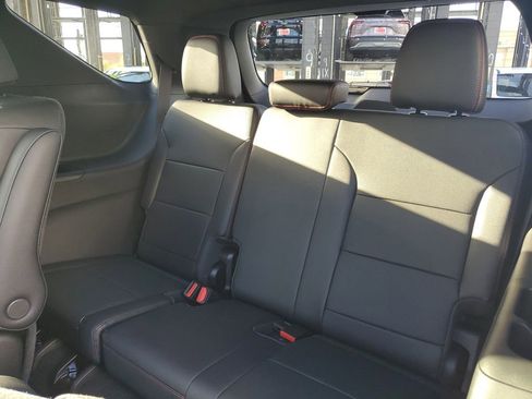New 2026 Chevrolet Traverse Z71 w/ Driver Confidence Package image 15