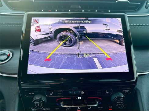 New 2025 Jeep Grand Cherokee L Limited image 14