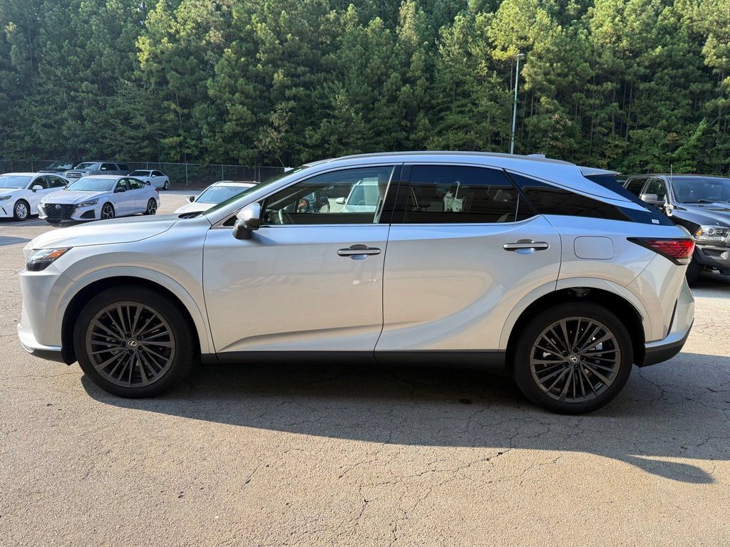 Used 2025 Lexus RX 350 Premium w/ Convenience Package FWD image 4