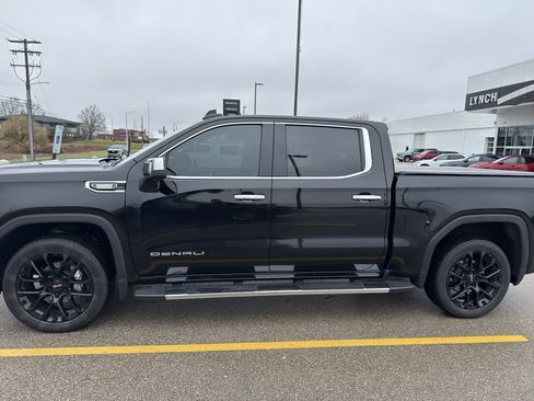Used 2023 GMC Sierra 1500 Denali w/ Technology Package image 2