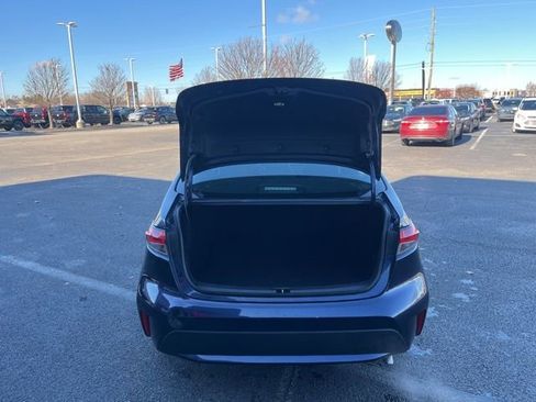 Used 2021 Toyota Corolla LE image 10