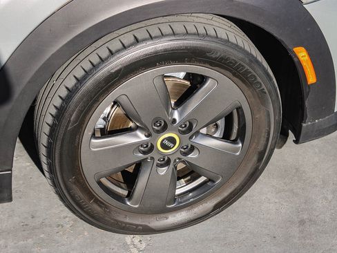 Used 2023 MINI Cooper SE image 11