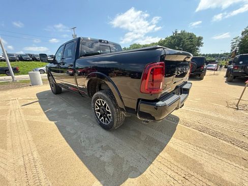 New 2026 RAM 2500 Limited AWD/4WD image 3