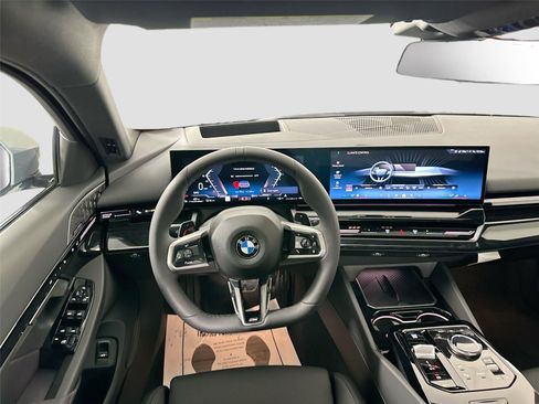 New 2026 BMW 530i xDrive w/ M Sport Package AWD/4WD image 24