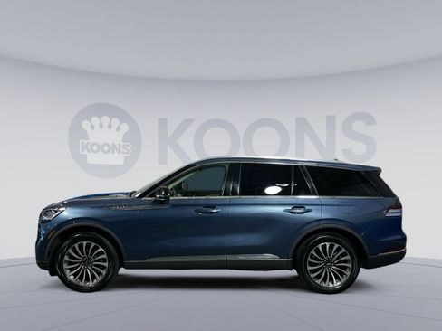 Used 2020 Lincoln Aviator Reserve w/ Equipment Group 201A image 2