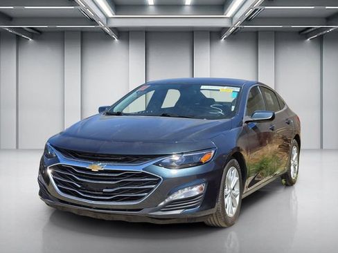 Used 2020 Chevrolet Malibu LT FWD image 3