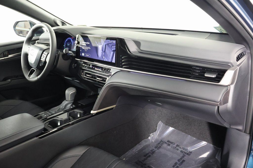 Used 2026 Toyota Camry XSE w/ Premium Package FWD image 9