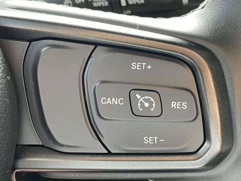 Used 2020 Jeep Wrangler Unlimited Sport image 6