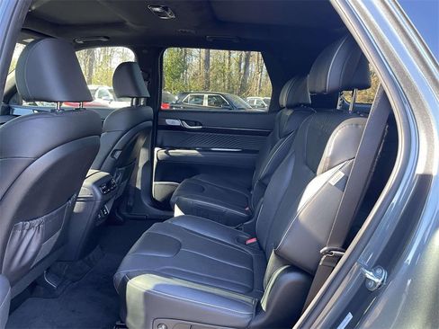 Used 2025 Hyundai Palisade Calligraphy image 11