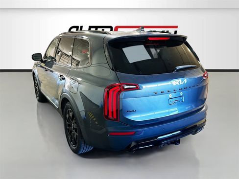 Used 2022 Kia Telluride SX w/ SX Prestige Package image 5