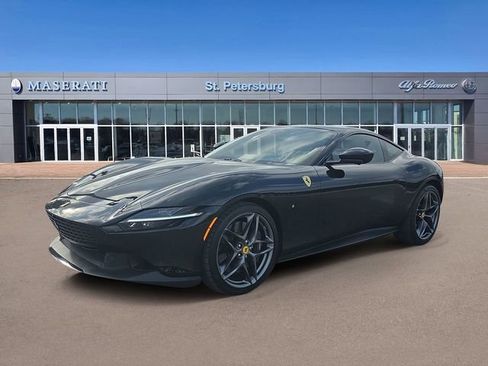 Used 2021 Ferrari Roma image 2
