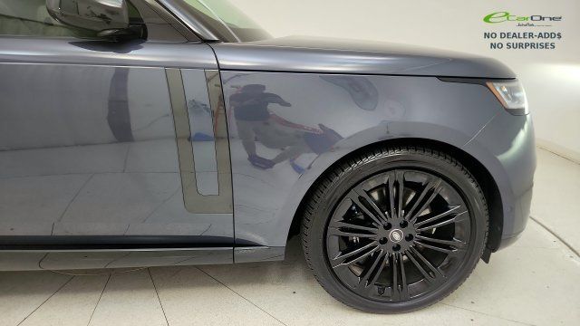 Used 2024 Land Rover Range Rover SE AWD/4WD image 21