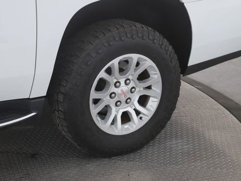 Used 2019 GMC Yukon XL SLT w/ Open Road Package RWD image 14