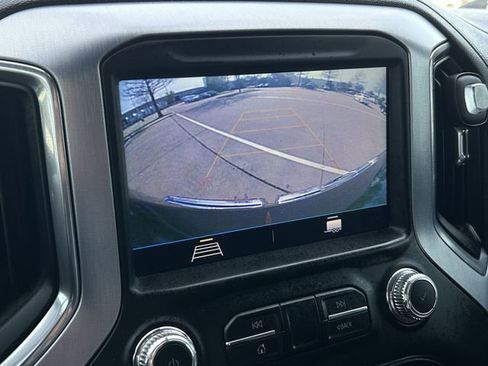 Used 2020 GMC Sierra 1500 Elevation w/ Elevation Value Package image 17