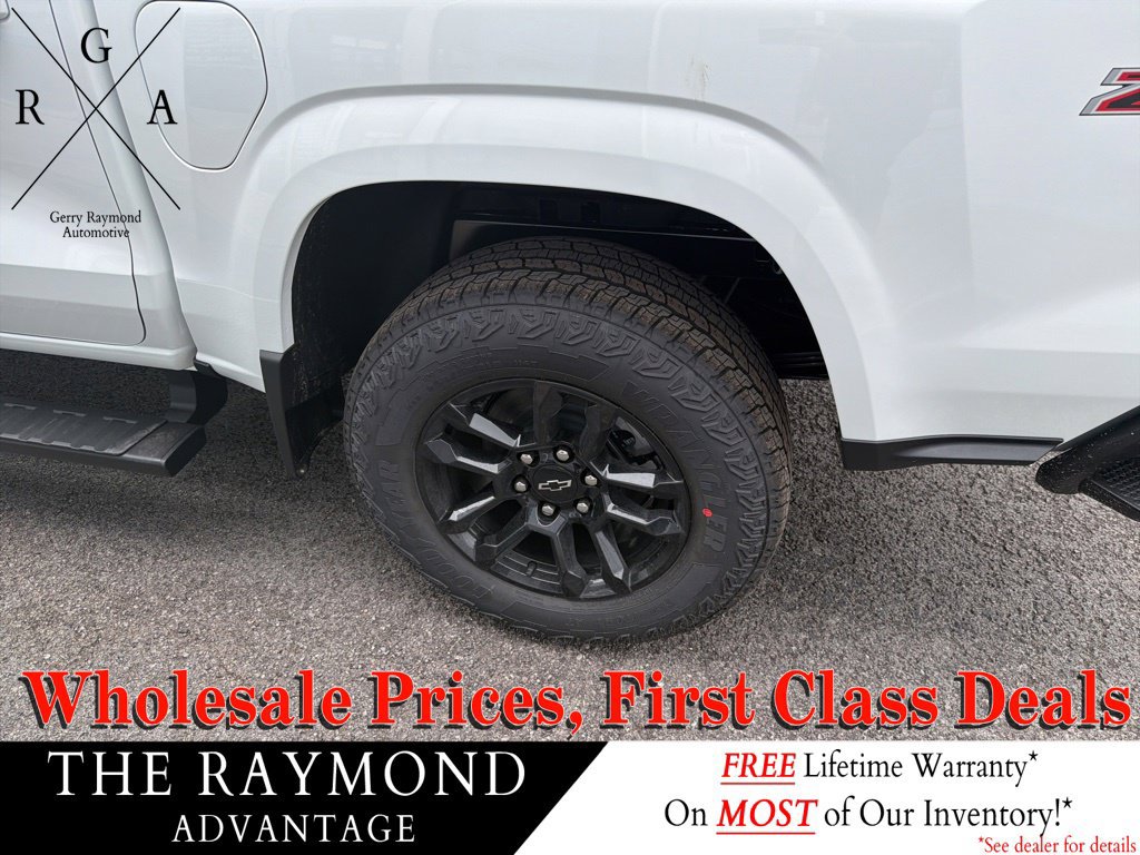 New 2026 Chevrolet Colorado Z71 w/ Midnight Edition AWD/4WD image 9