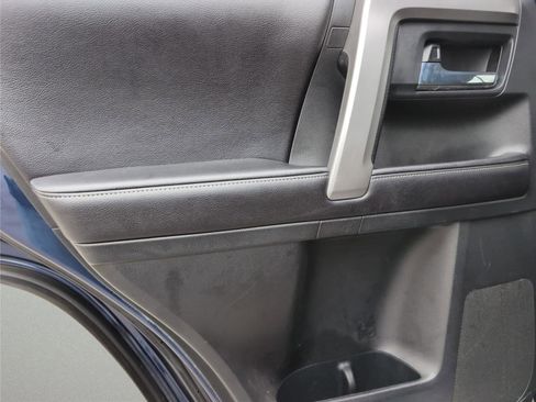 Used 2016 Toyota 4Runner Limited image 30