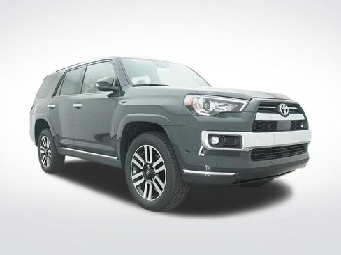 Used 2024 Toyota 4Runner Limited AWD/4WD image 33