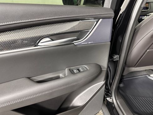 New 2025 Cadillac XT5 Sportv w/ Technology Package image 36