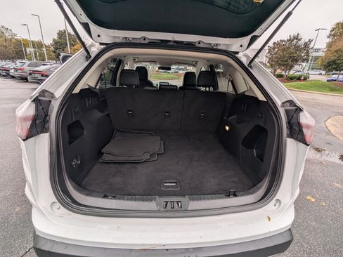 Used 2024 Ford Edge SEL image 14