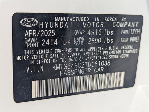 Used 2026 Genesis G70 2.5T image 23