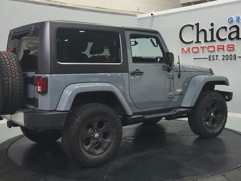 Used 2015 Jeep Wrangler Sahara w/ Connectivity Group AWD/4WD image 12