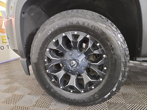 Used 2016 Chevrolet Colorado Z71 AWD/4WD image 34