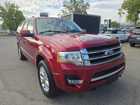 Used 2016 Ford Expedition EL Limited w/ Equipment Group 301A AWD/4WD image 3