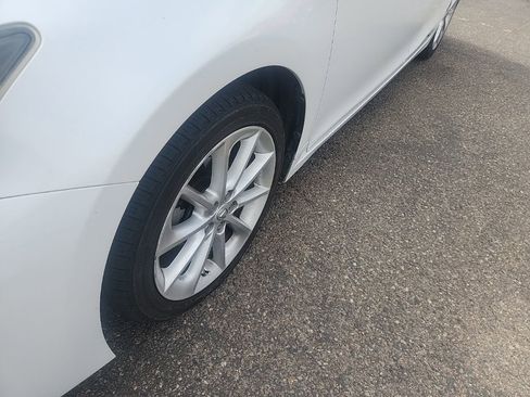 Used 2013 Lexus CT 200h w/ Premium Pkg w/Navigation FWD image 7