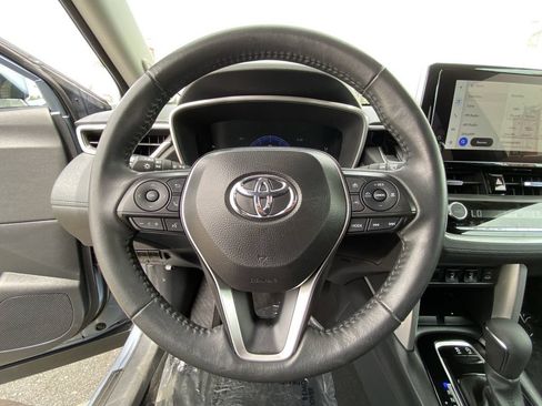 Certified 2024 Toyota Corolla Cross XLE w/ Convenience Package FWD image 25