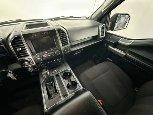 Used 2017 Ford F150 XLT w/ Equipment Group 302A Luxury AWD/4WD image 11