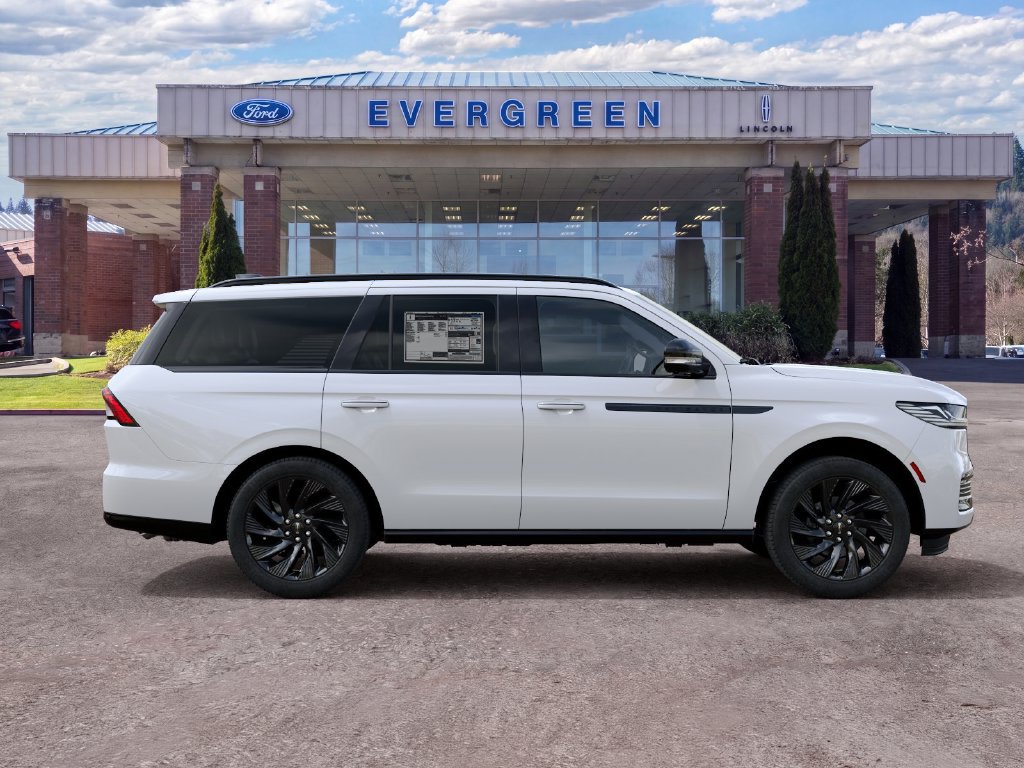 New 2027 Lincoln Navigator Reserve w/ Jet Appearance Package AWD/4WD image 5