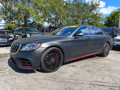 Used 2019 Mercedes-Benz S 560 Sedan image 4