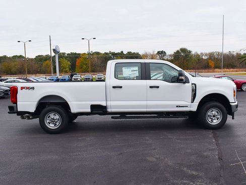New 2026 Ford F250 XL w/ FX4 Off-Road Package AWD/4WD image 14