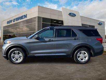 Certified 2024 Ford Explorer XLT w/ Equipment Group 202A