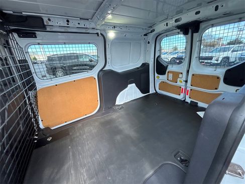 Used 2016 Ford Transit Connect XLT image 24