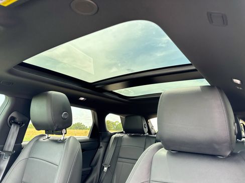 Used 2024 Land Rover Range Rover Evoque Dynamic SE AWD/4WD image 22