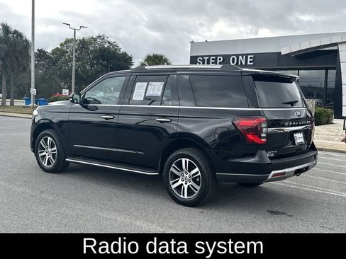 Used 2023 Ford Expedition Limited image 5