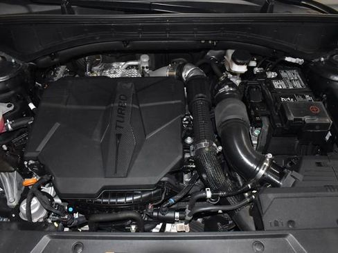 Used 2025 Hyundai Santa Fe SEL image 10