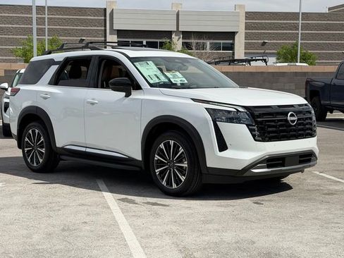 New 2026 Nissan Pathfinder Platinum AWD/4WD image 9