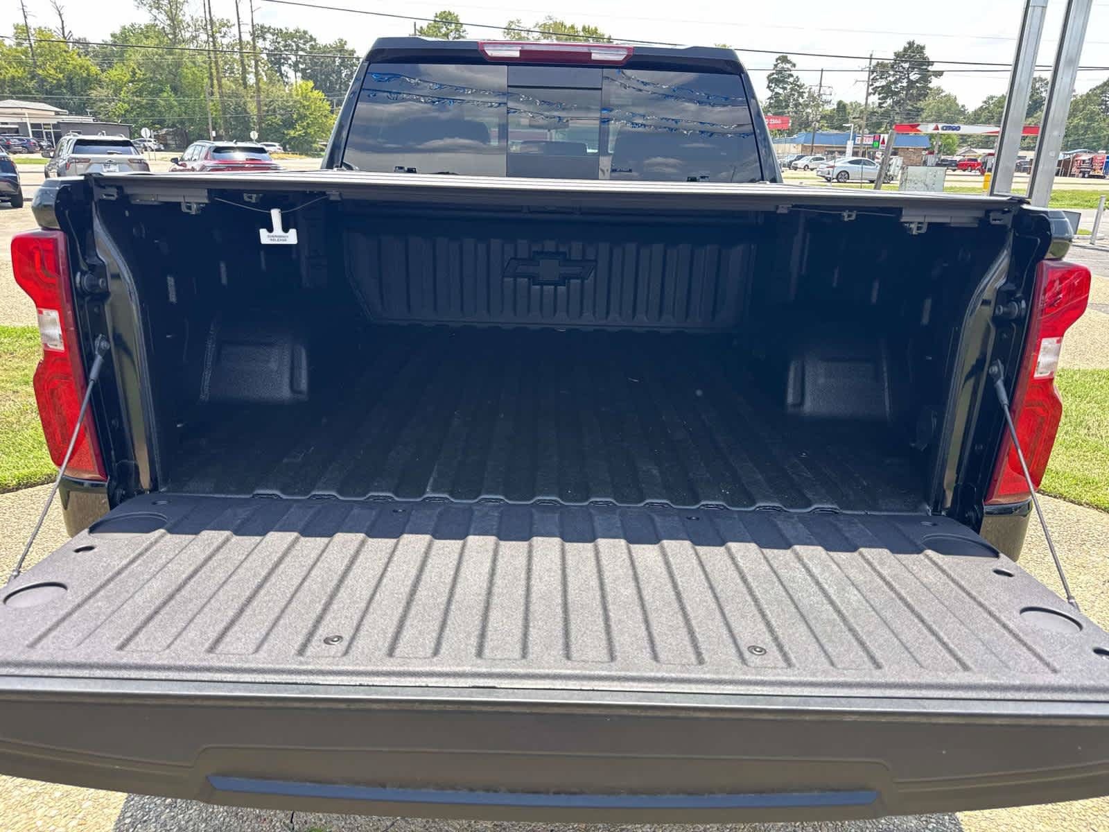 New 2026 Chevrolet Silverado 1500 RST w/ RST All Star Premium Package AWD/4WD image 7