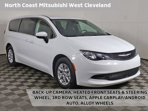 Used 2023 Chrysler Voyager LX FWD image 1