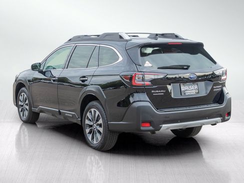 Used 2023 Subaru Outback Touring XT AWD/4WD image 3